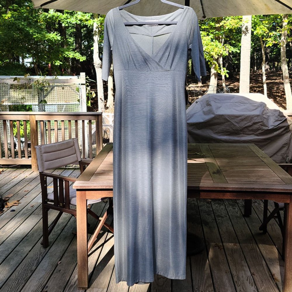 I Gabbiani Maxi Empire Dress in Shimmering Light Gray Size Medium-Large